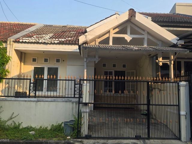 Rumah Pakuwon City Strategis Hadap Utara