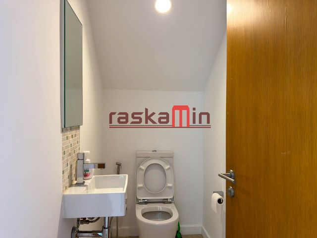 place photo 28