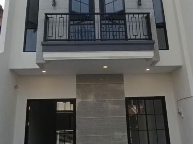 Rumah Baru Gress PANTAI MENTARI STRATEGIS, Selangkah ke Raya Kenjeran dan Pakuwon City