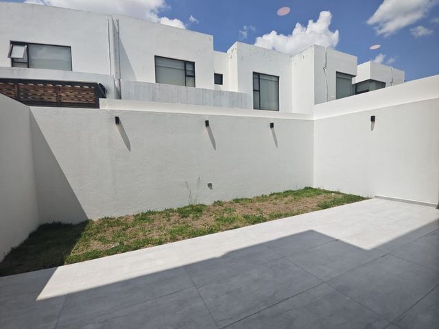 place photo 32