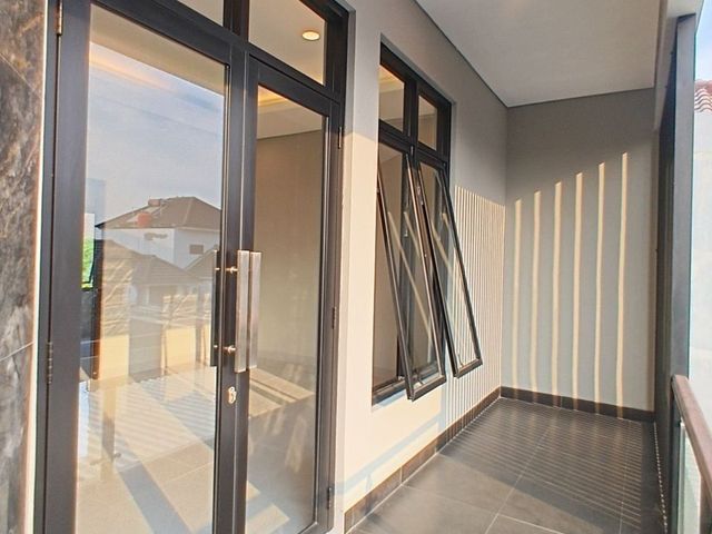 place photo 85