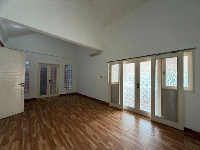 place photo 77