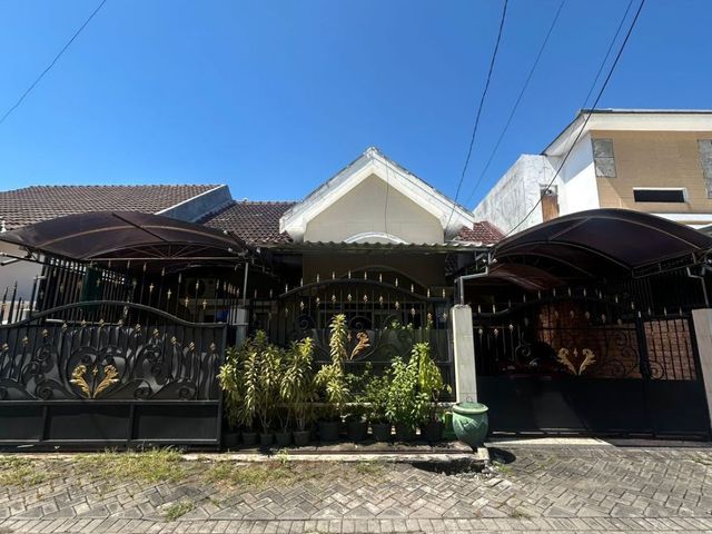 Dijual Rumah Di Semampir Tengah Selangkah Raya Merr, Kampus Dinamika, 30 Menit Ke Bandara Juanda, Surabaya Timur
