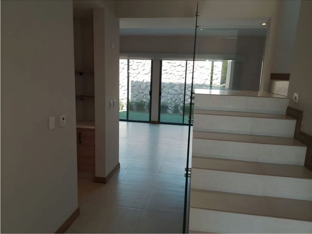 place photo 52