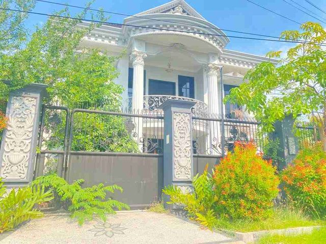 Rumah Hook Klasik Dharmahusada Utara