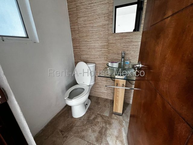 place photo 25