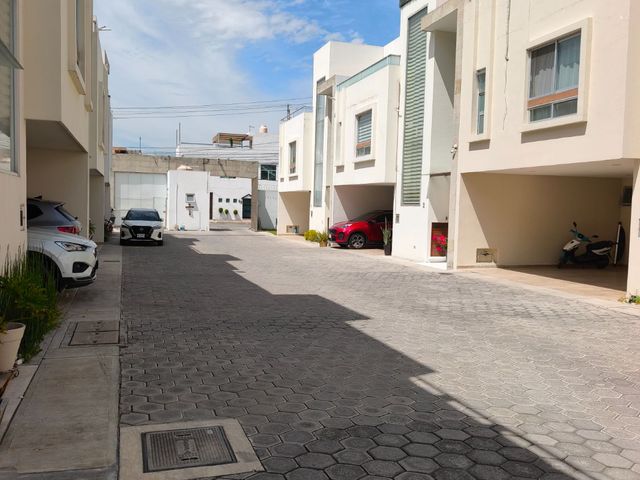 place photo 28
