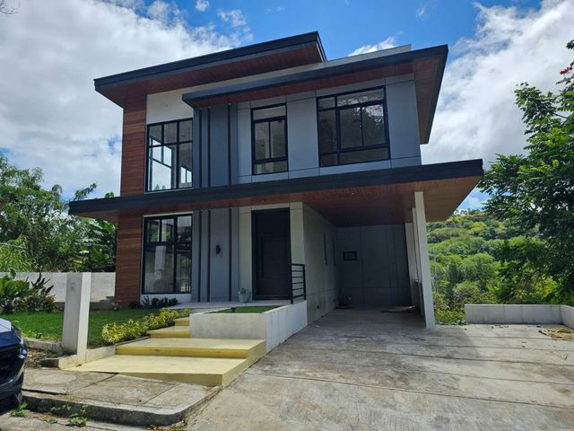SUN VALLEY ESTATES, ANTIPOLO CITY, MODERN LUXURY HOME FOR SALE