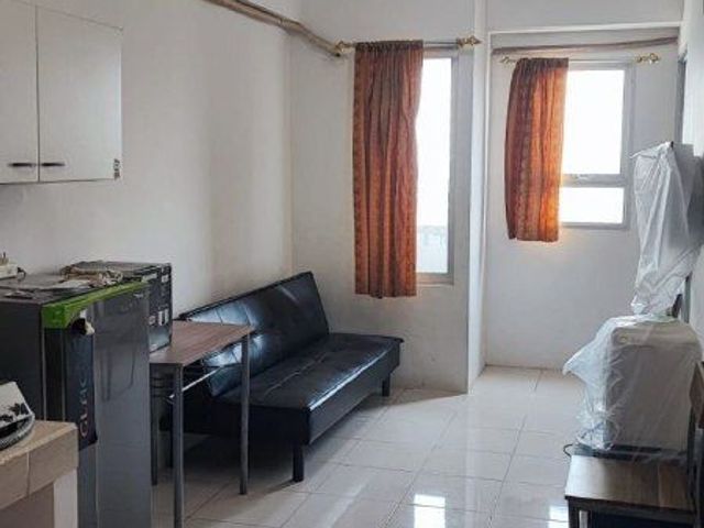 Apartemen Puncak Kertajaya Tower A Lantai 21 , Semi Furnished