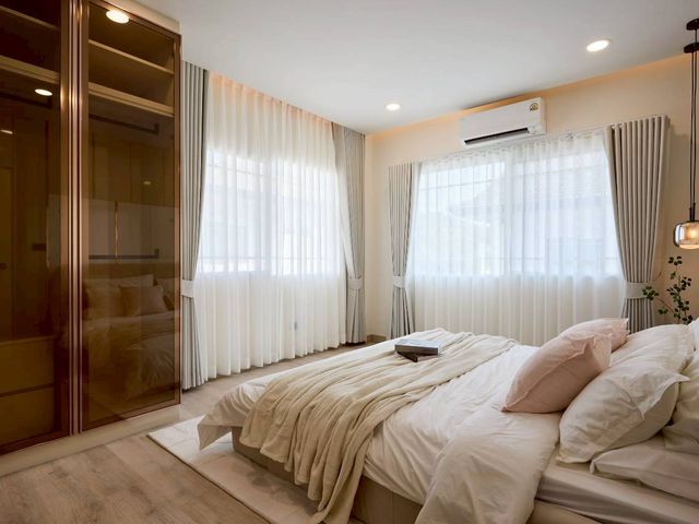place photo 75