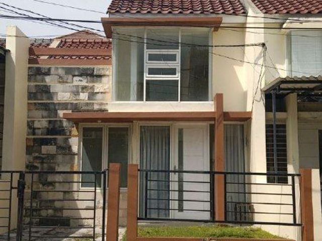 Rumah Lokasi di Greenlake, Wonorejo - Hadap Utara