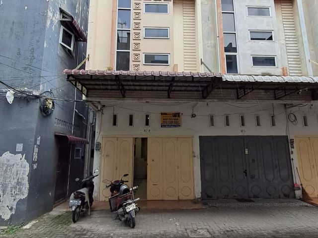Rumah Daerah Medan Timur ( Krakatau ) Jl Pembangunan 2