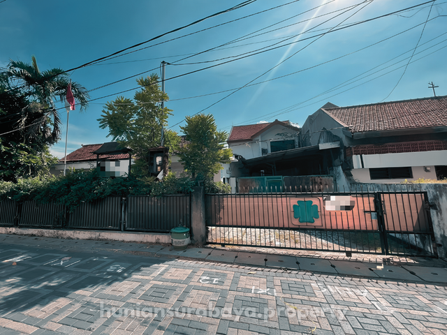 Rumah Eks Pabrik di Gayungan Surabaya Selatan Dekat Masjid Al Akbar