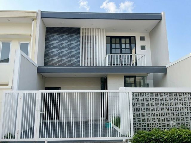 Rumah Manyar Rejo Surabaya New Minimalis One Gate Sistem