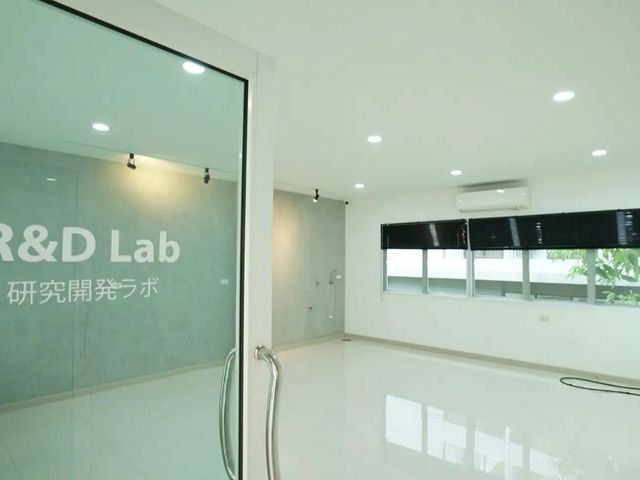 place photo 39