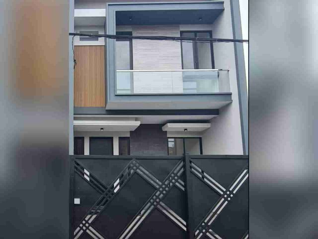 DIJUAL RUMAH BARU MANYAR 2 LANTAI ONLY 1 M AN