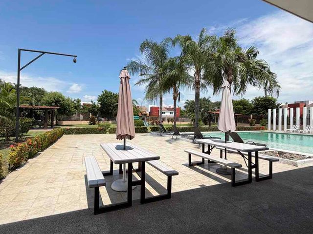 place photo 36