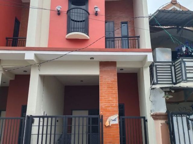 Dijual Rumah 2 tingkat Jl.PISCES, PLOSO