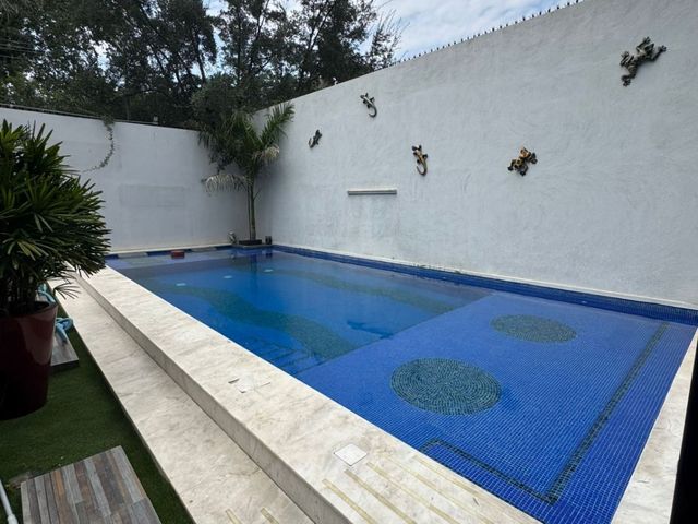 place photo 44