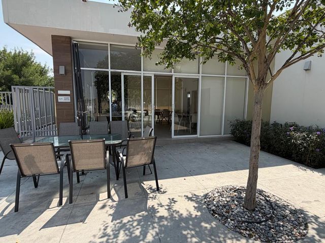 place photo 32