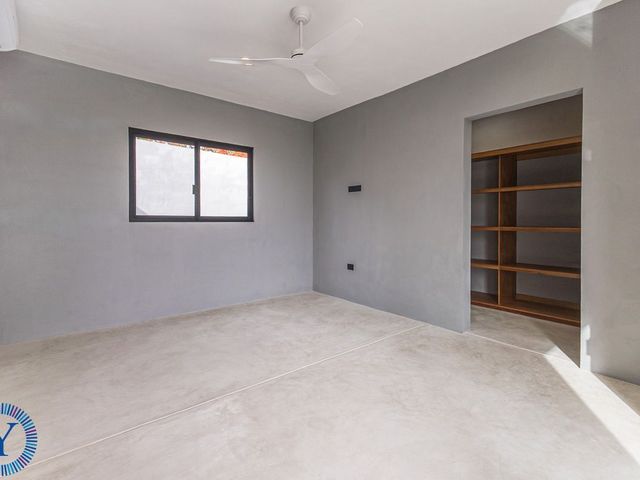 place photo 104