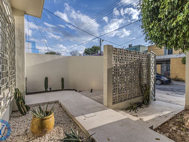 place photo 75