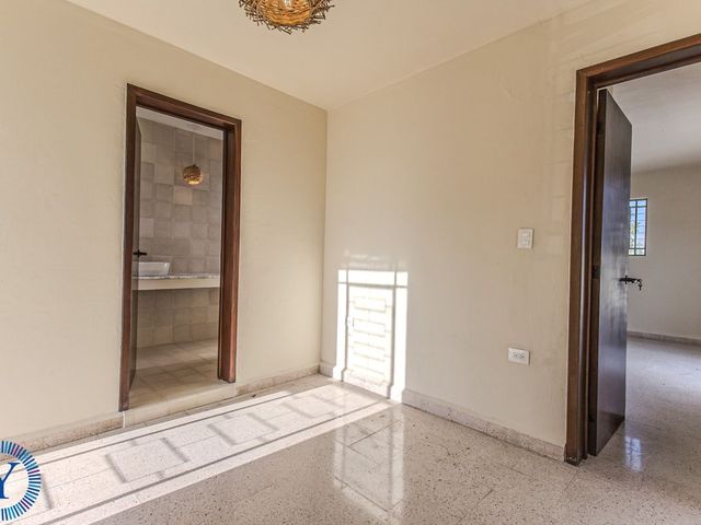 place photo 94
