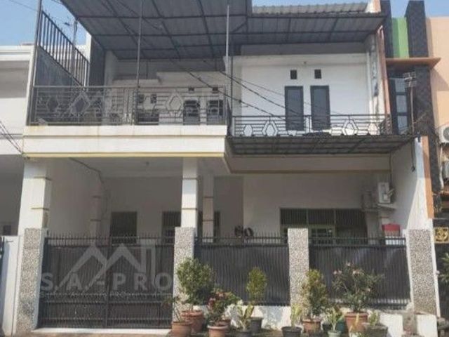 DIJUAL! Rumah 2 Tingkat Dekat Boulevard Harapan Indah