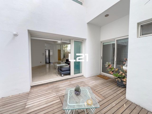 place photo 24