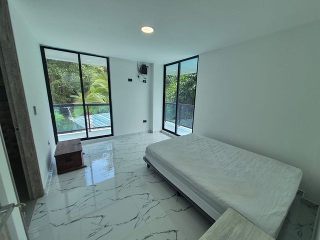 place photo 56