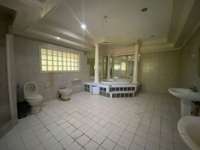place photo 52