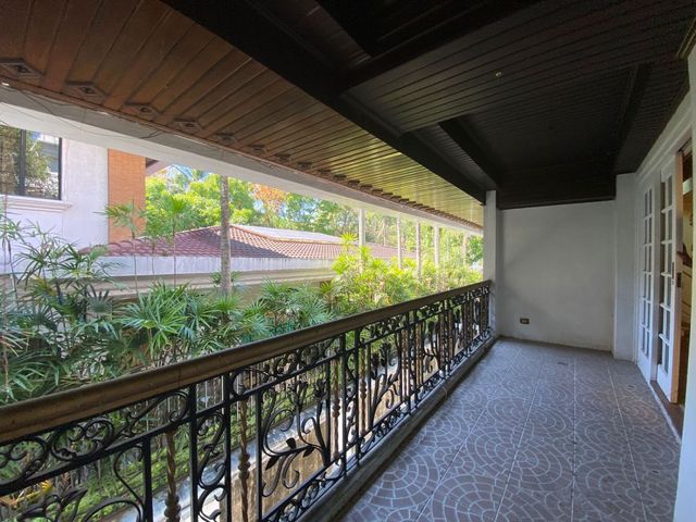 place photo 66
