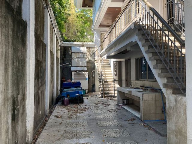 place photo 67