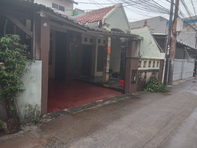 Rumah 2 Lt | LT 95 LB 120 | Condet JakTim | Strategis