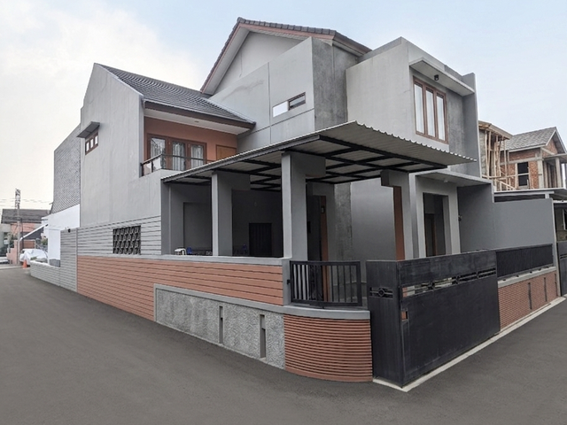 Rumah 3 Lantai | Villas Tropic JakSel | LT 179 LB 400 | SHM | HOOK