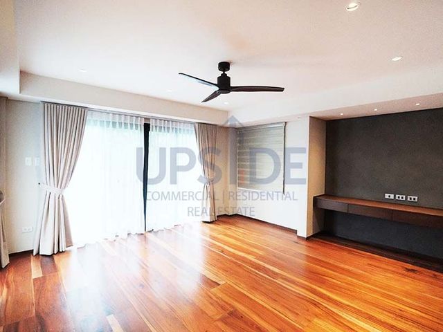 place photo 66