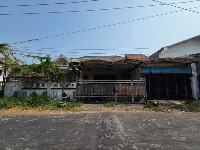 Rumah Babatan Pantai STRATEGIS HITUNG TANAH ROW 3 MOBIL