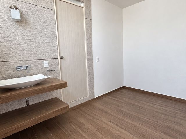 place photo 54