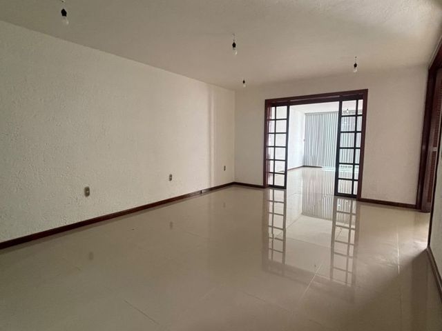 place photo 50