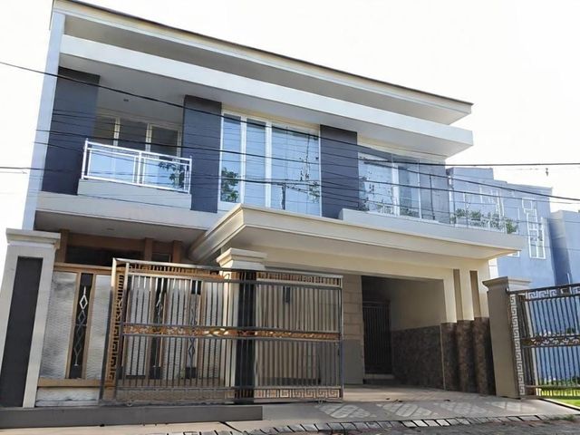 Rumah Graha Santoso- AC 3 Unit, Kitchen Set, Pemanas Air - Row Jalan: 3 Mobil