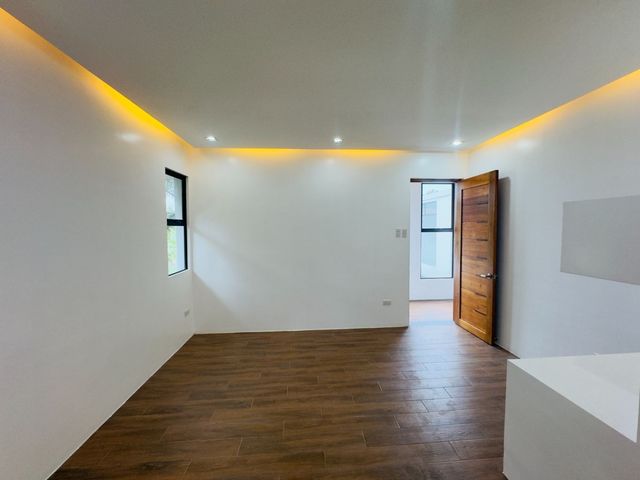 place photo 60
