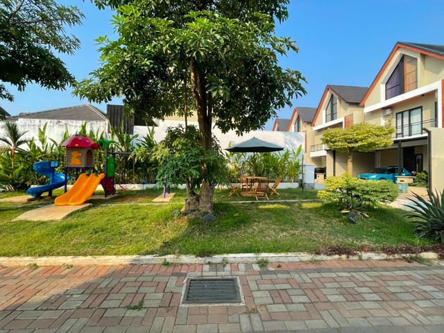 RUMAH DEKAT SEKOLAH AL AZHAR DI PATI KOTA 2 LANTAI HANYA 800 JUTAAN