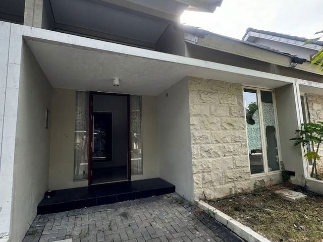Disewakan Rumah 1 lantai di Surabaya Barat