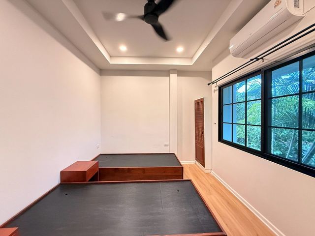 place photo 53