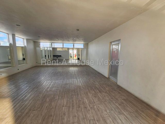 place photo 32