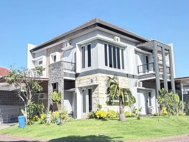SEWAKAN RUMAH VILLA TAMAN TELAGA CITRALAND SURABAYA