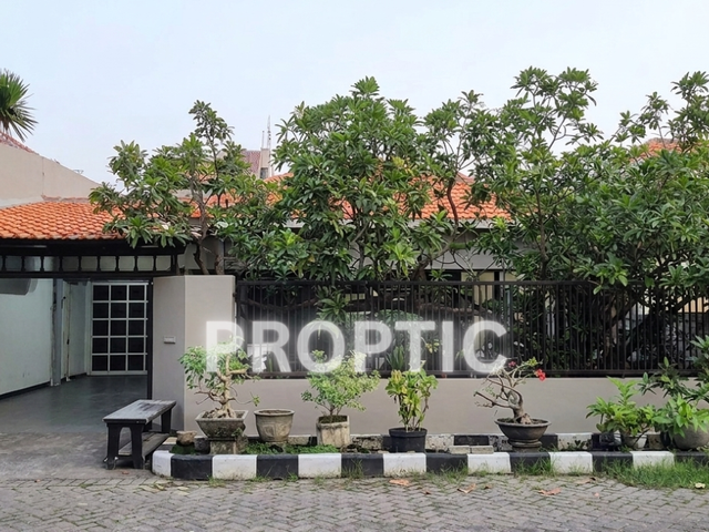 Rumah 2 Lantai Prapen Surabaya - CRM314APD