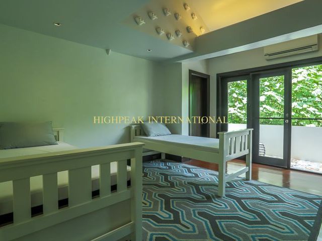 place photo 73