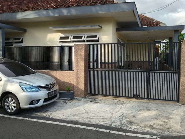 Rumah Terawat Dan Nyaman Di Perumahan Karanglo Indah Malang