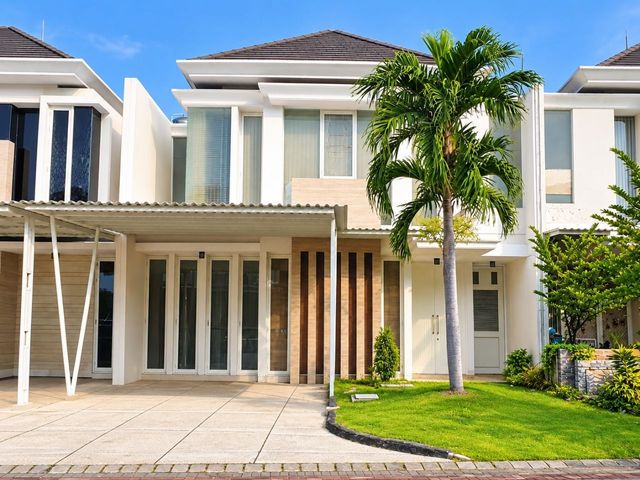 Rumah Pakuwon City MINIMALIS SIAP HUNI STRATEGIS